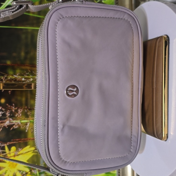 Lululemon Gray Crossbody Bag Adjustable Strap Compact Everyday Athleisure - Picture 4 of 13